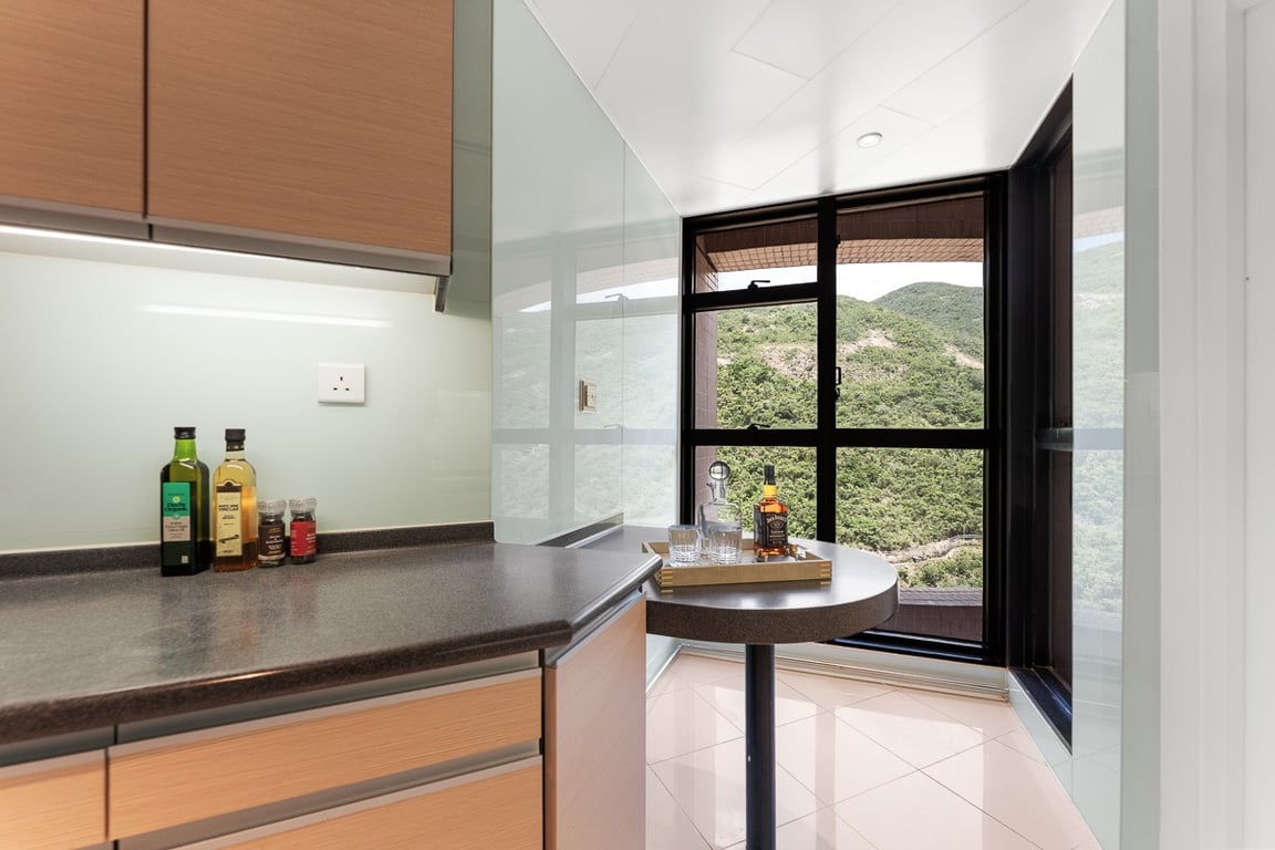 https://img.propertyraptor.com/cdn-cgi/imagedelivery/KD5bF_AFL0JDTbKLWF7z9g/ap8/ap8_001/hornet/prp/img/4b21a7a6bc20f803f64277db006f715d-wtm.jpg/public