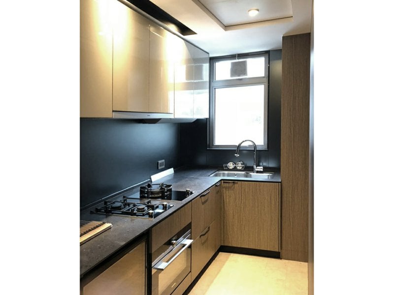 https://img.propertyraptor.com/cdn-cgi/imagedelivery/KD5bF_AFL0JDTbKLWF7z9g/ap8/ap8_001/hornet/prp/img/4b2aa0718a05a964238d810496d5c49e.jpg/public