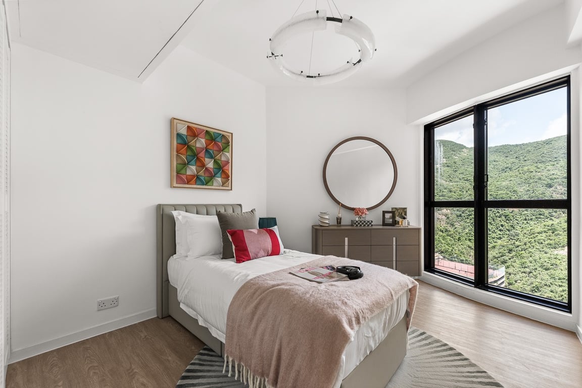 https://img.propertyraptor.com/cdn-cgi/imagedelivery/KD5bF_AFL0JDTbKLWF7z9g/ap8/ap8_001/hornet/prp/img/4b4a1961d2174c64ec1d8c66f99b2ad1-wtm.jpg/public