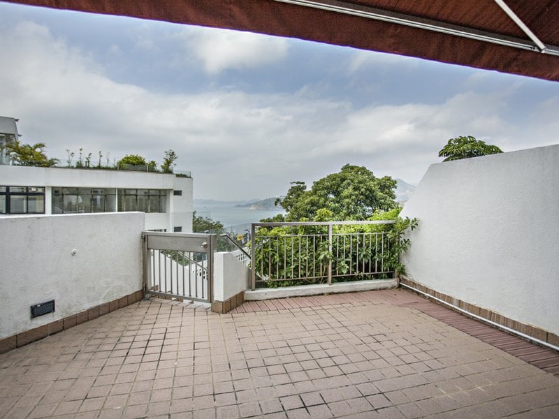https://img.propertyraptor.com/cdn-cgi/imagedelivery/KD5bF_AFL0JDTbKLWF7z9g/ap8/ap8_001/hornet/prp/img/4b74142a3c5a3d01621ff69df88a3425.jpg/public