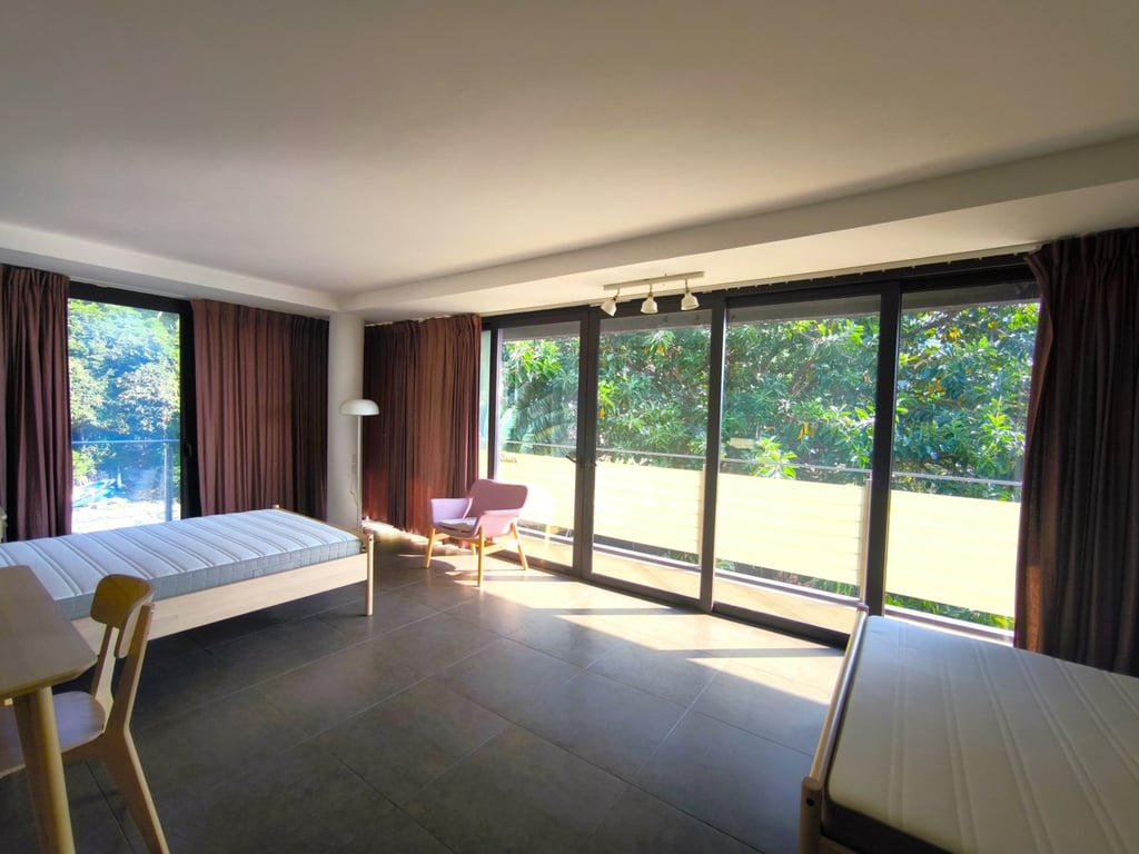 https://img.propertyraptor.com/cdn-cgi/imagedelivery/KD5bF_AFL0JDTbKLWF7z9g/ap8/ap8_001/hornet/prp/img/4b9e2dd8f31b0996a89a0dabc9ca4367-wtm.jpg/public