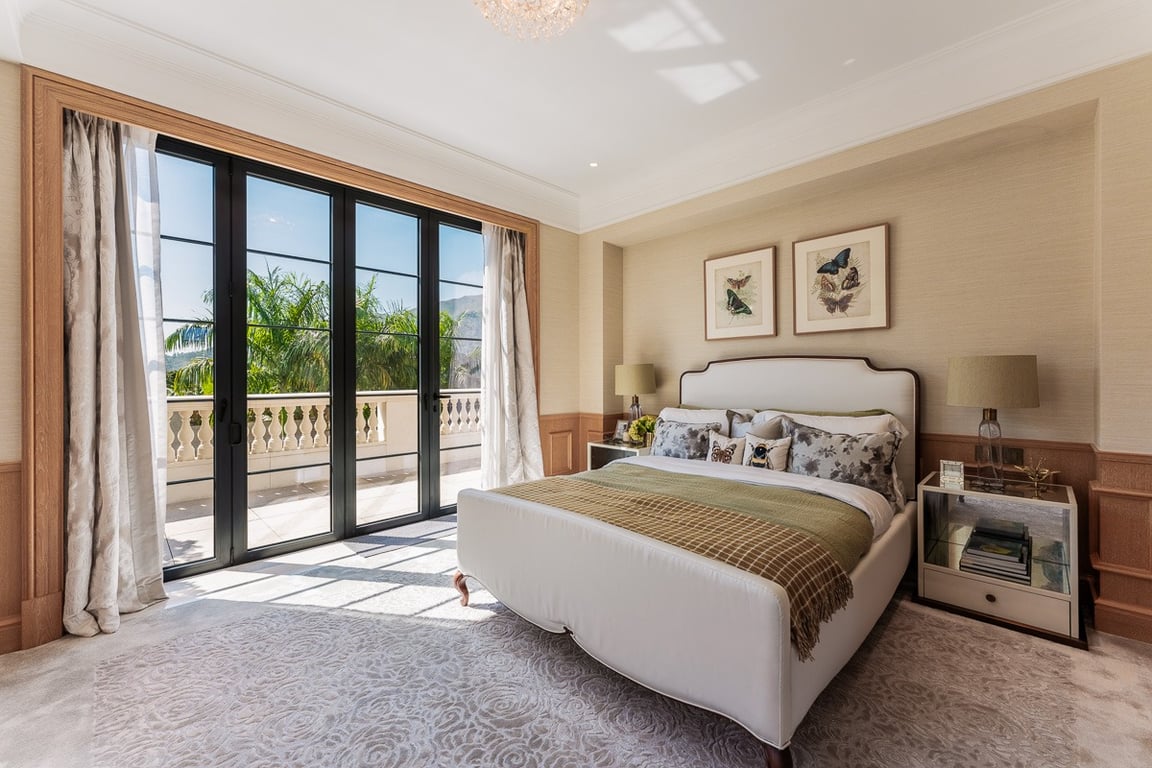 https://img.propertyraptor.com/cdn-cgi/imagedelivery/KD5bF_AFL0JDTbKLWF7z9g/ap8/ap8_001/hornet/prp/img/4bb445795291f4856f6d46ddafee5c67-wtm.jpg/public