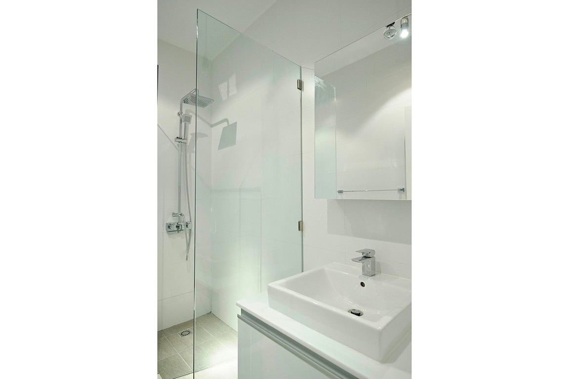 https://img.propertyraptor.com/cdn-cgi/imagedelivery/KD5bF_AFL0JDTbKLWF7z9g/ap8/ap8_001/hornet/prp/img/4bcd1114b3e1f866d6e996d6eeaf60b1-wtm.jpg/public