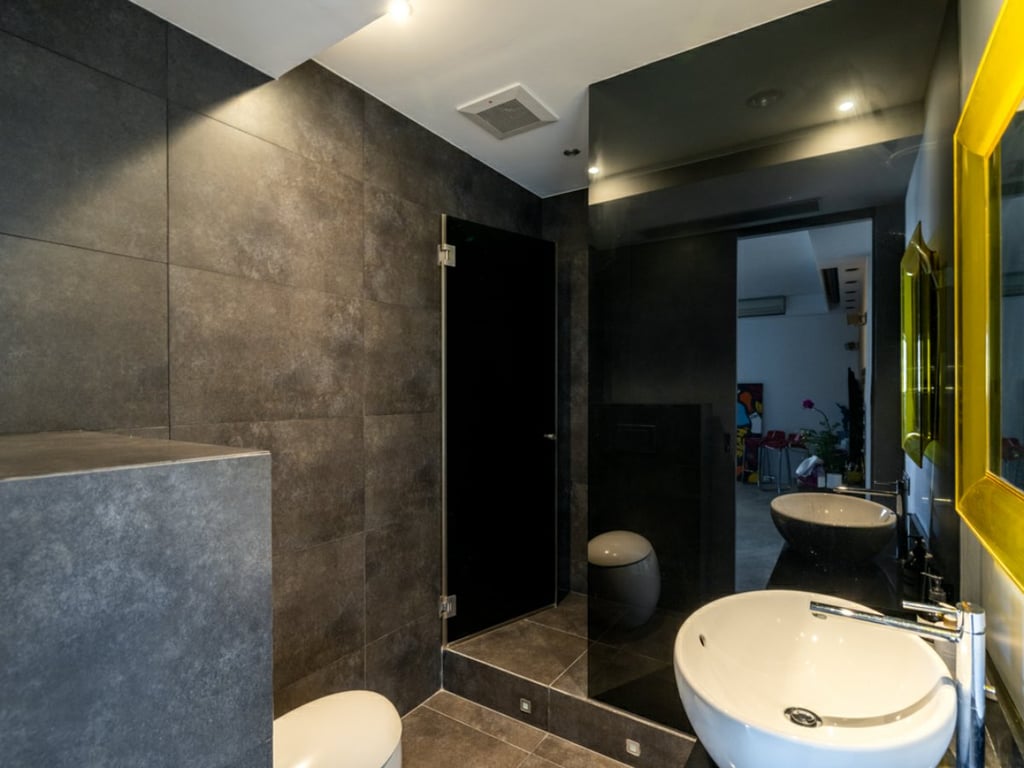 https://img.propertyraptor.com/cdn-cgi/imagedelivery/KD5bF_AFL0JDTbKLWF7z9g/ap8/ap8_001/hornet/prp/img/4be3f585054a409c044797994d3b9d2e.jpg/public