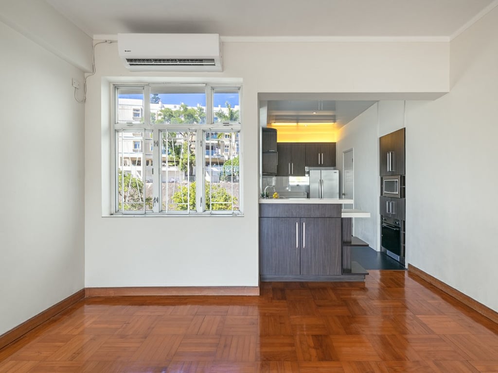8-14 Cape Road