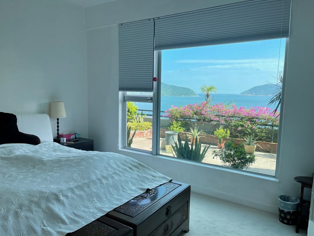 https://img.propertyraptor.com/cdn-cgi/imagedelivery/KD5bF_AFL0JDTbKLWF7z9g/ap8/ap8_001/hornet/prp/img/4d1f2f012c0a6a64f479189c90752226.jpg/public