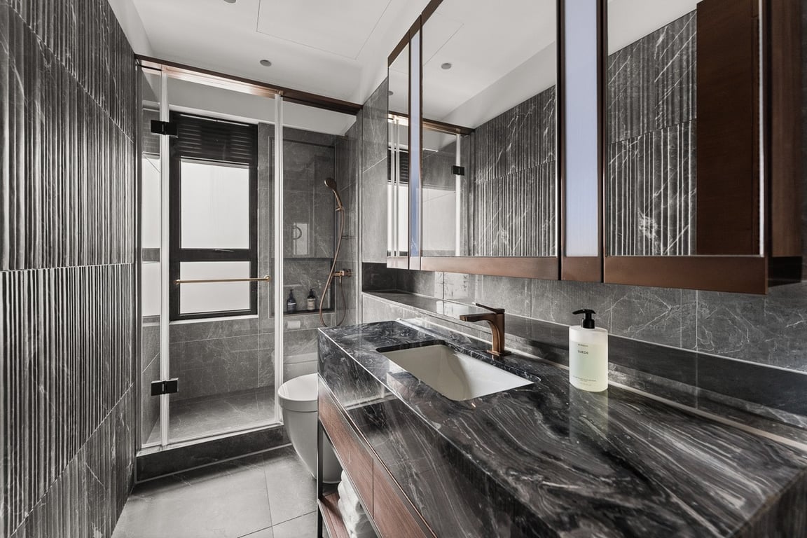 https://img.propertyraptor.com/cdn-cgi/imagedelivery/KD5bF_AFL0JDTbKLWF7z9g/ap8/ap8_001/hornet/prp/img/4dc5d5a11511cf085e68a756aed414c2-wtm.jpg/public