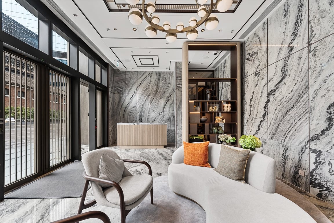 https://img.propertyraptor.com/cdn-cgi/imagedelivery/KD5bF_AFL0JDTbKLWF7z9g/ap8/ap8_001/hornet/prp/img/4e052ae44a135f6a2f53869e4a5d6840-wtm.jpg/public