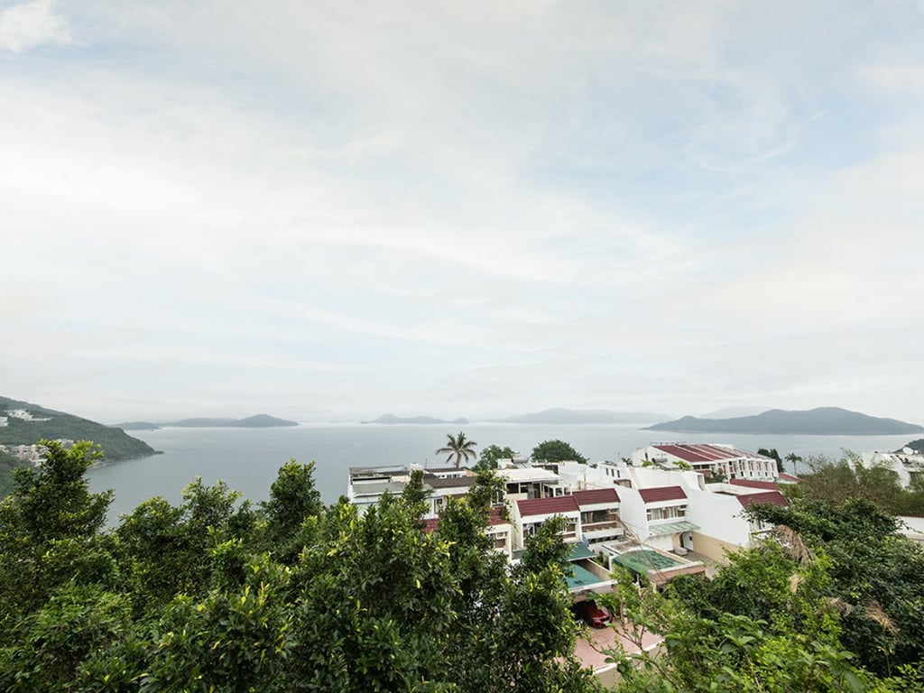 https://img.propertyraptor.com/cdn-cgi/imagedelivery/KD5bF_AFL0JDTbKLWF7z9g/ap8/ap8_001/hornet/prp/img/4e424edd42553ae0302a6a8fd5ff7e74.jpg/public