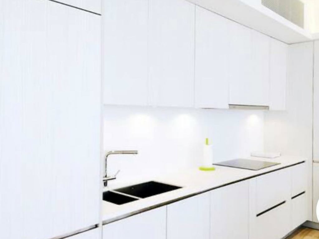 https://img.propertyraptor.com/cdn-cgi/imagedelivery/KD5bF_AFL0JDTbKLWF7z9g/ap8/ap8_001/hornet/prp/img/4e860f6aa3e03d1aa2964315adfd12d3.jpg/public