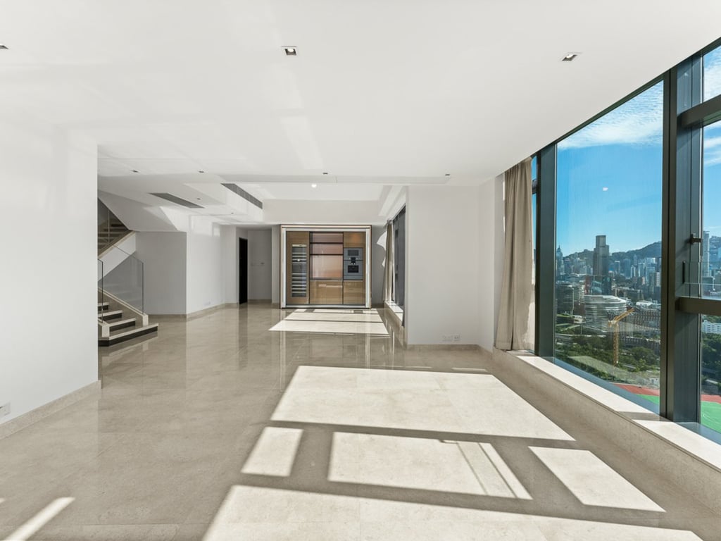 https://img.propertyraptor.com/cdn-cgi/imagedelivery/KD5bF_AFL0JDTbKLWF7z9g/ap8/ap8_001/hornet/prp/img/4eaa3164521fb06b2125b2c9e4110843-wtm.jpg/public