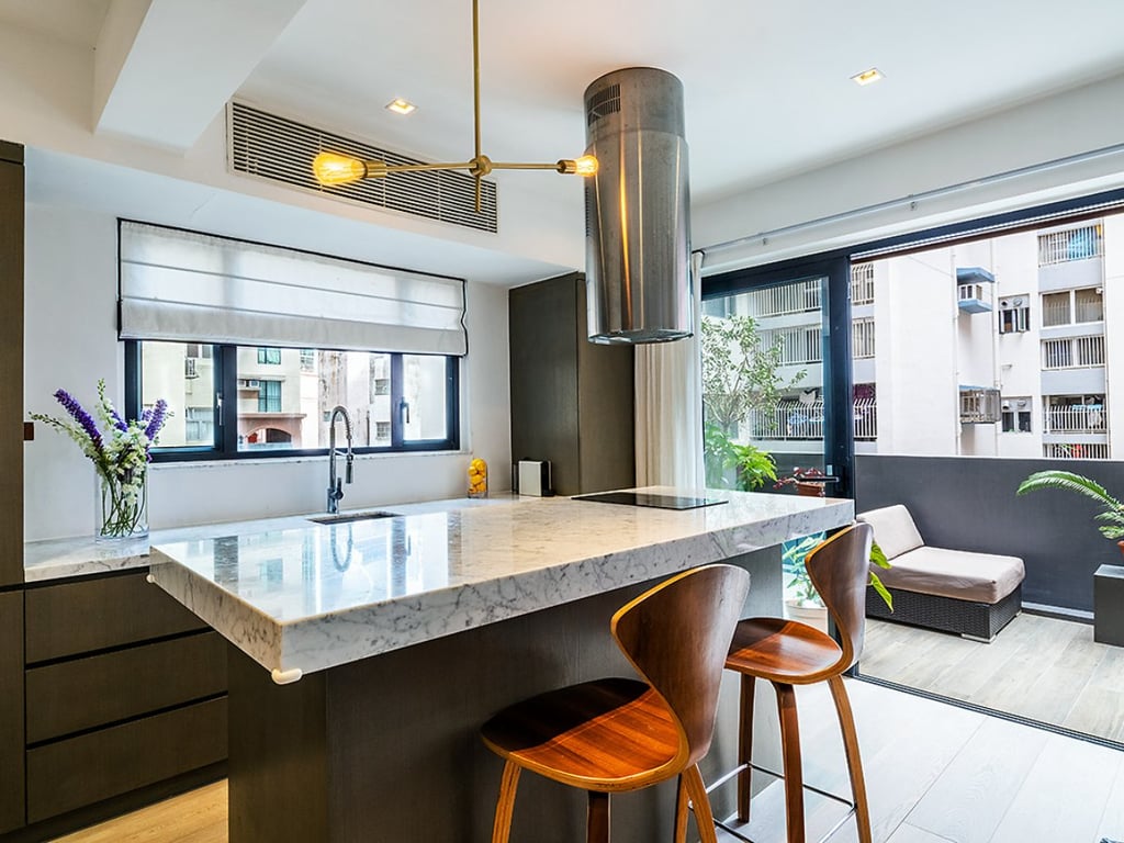 18 Shelley Street
