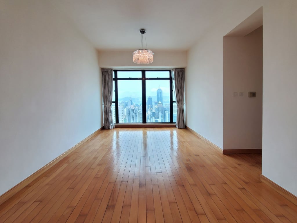 Fairlane Tower