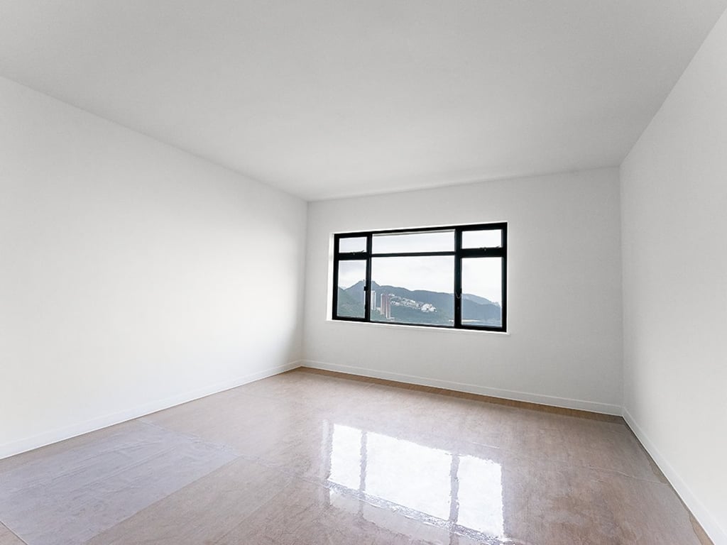 https://img.propertyraptor.com/cdn-cgi/imagedelivery/KD5bF_AFL0JDTbKLWF7z9g/ap8/ap8_001/hornet/prp/img/4fa96a6b9c3dfc1eb45898cfe1184e0b.jpg/public