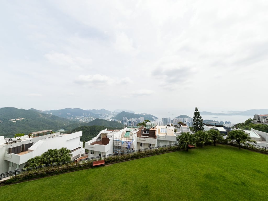https://img.propertyraptor.com/cdn-cgi/imagedelivery/KD5bF_AFL0JDTbKLWF7z9g/ap8/ap8_001/hornet/prp/img/4fbc76468c710266925c85b081c9c395.jpg/public