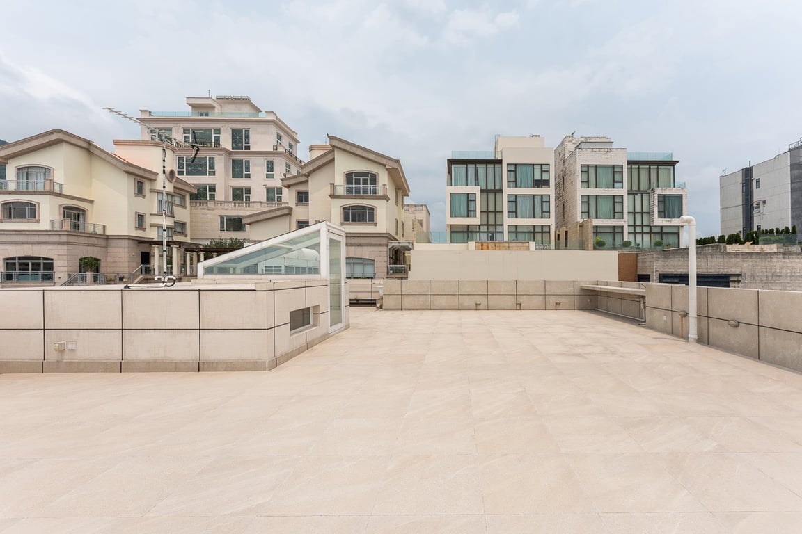 https://img.propertyraptor.com/cdn-cgi/imagedelivery/KD5bF_AFL0JDTbKLWF7z9g/ap8/ap8_001/hornet/prp/img/4ff35648db226b0a462c7cce0d0dc111-wtm.jpg/public