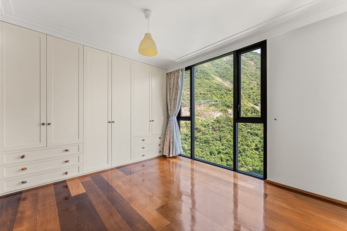 https://img.propertyraptor.com/cdn-cgi/imagedelivery/KD5bF_AFL0JDTbKLWF7z9g/ap8/ap8_001/hornet/prp/img/501aa11b05a81babcd9523b9ecb124da-wtm.jpg/public