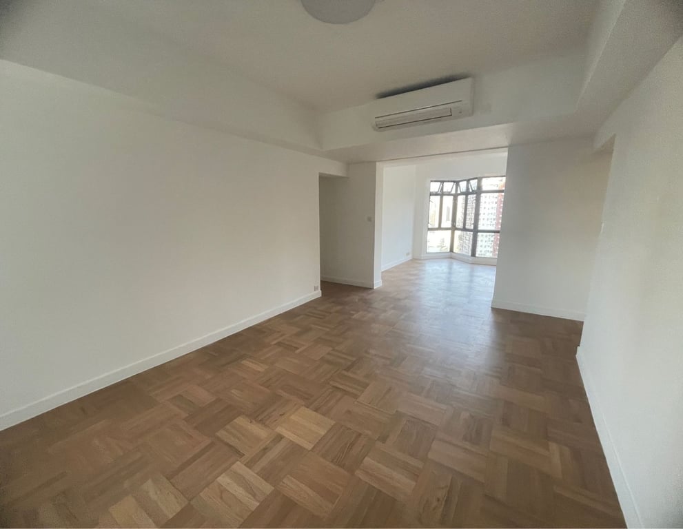 https://img.propertyraptor.com/cdn-cgi/imagedelivery/KD5bF_AFL0JDTbKLWF7z9g/ap8/ap8_001/hornet/prp/img/50352c4aa703b4fc358260203d11d1f7-wtm.jpg/public