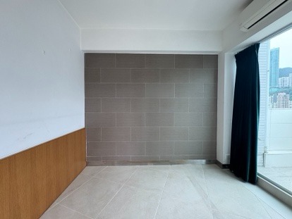 https://img.propertyraptor.com/cdn-cgi/imagedelivery/KD5bF_AFL0JDTbKLWF7z9g/ap8/ap8_001/hornet/prp/img/50993268bcdd9106919b09cf9a2f664f-wtm.jpg/public