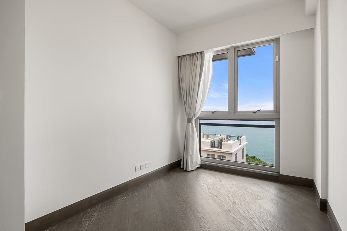 https://img.propertyraptor.com/cdn-cgi/imagedelivery/KD5bF_AFL0JDTbKLWF7z9g/ap8/ap8_001/hornet/prp/img/50b349f4e1853e2c8b7ee833d0a55946-wtm.jpg/public
