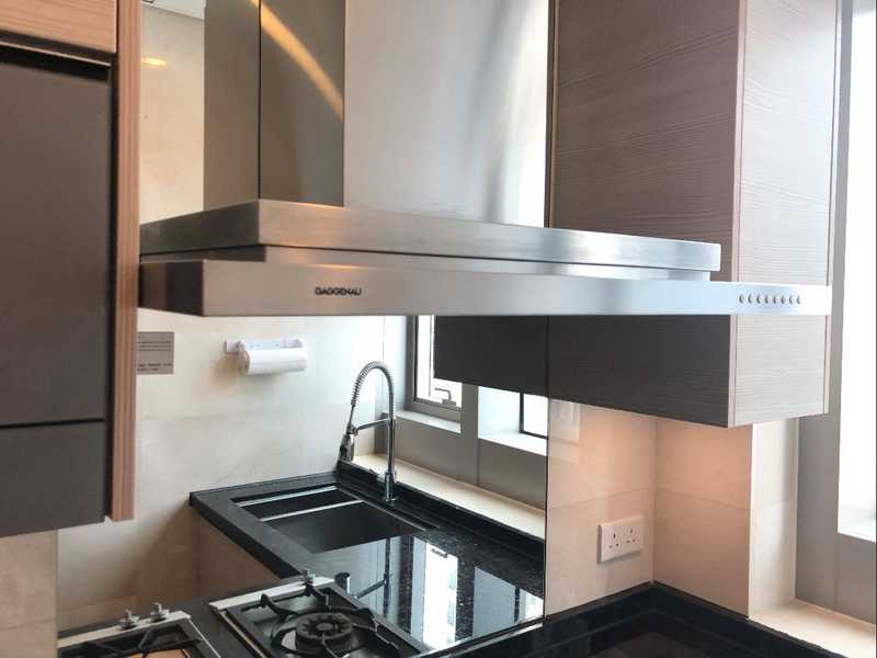 https://img.propertyraptor.com/cdn-cgi/imagedelivery/KD5bF_AFL0JDTbKLWF7z9g/ap8/ap8_001/hornet/prp/img/50cde5c07c6784a95c65df524a451ff2.jpg/public