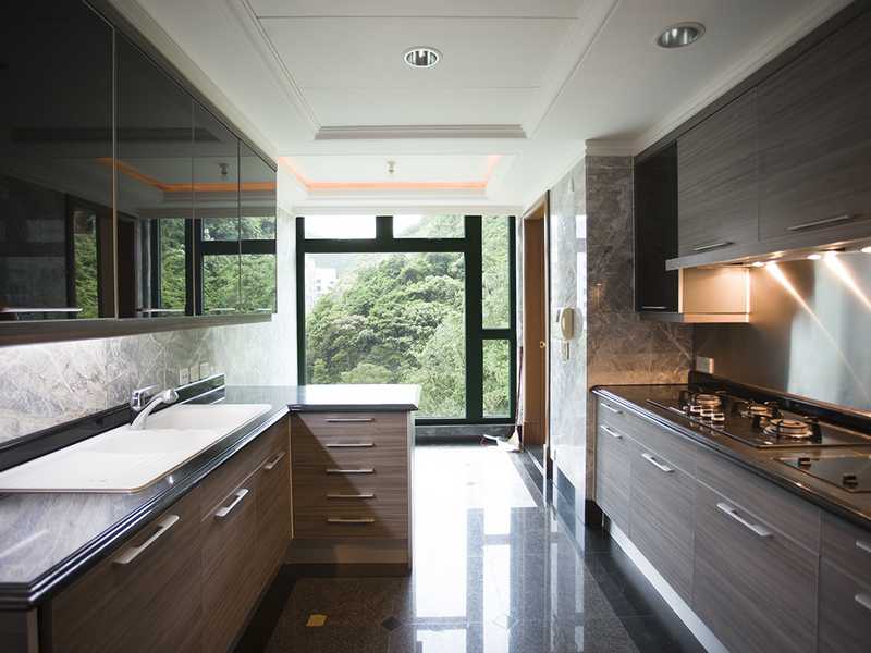 127 Repulse Bay Road