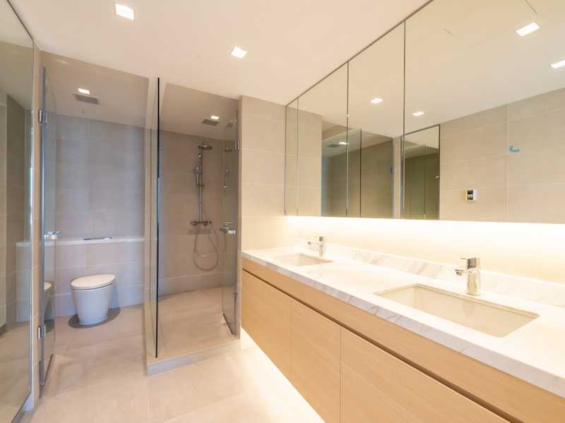 https://img.propertyraptor.com/cdn-cgi/imagedelivery/KD5bF_AFL0JDTbKLWF7z9g/ap8/ap8_001/hornet/prp/img/513bd9e86063d76fbca9772fa350da83.jpg/public