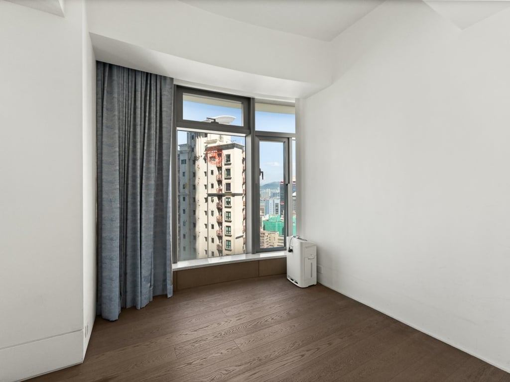 https://img.propertyraptor.com/cdn-cgi/imagedelivery/KD5bF_AFL0JDTbKLWF7z9g/ap8/ap8_001/hornet/prp/img/513d0c2a890589252ead058e5bf0ed91-wtm.jpg/public