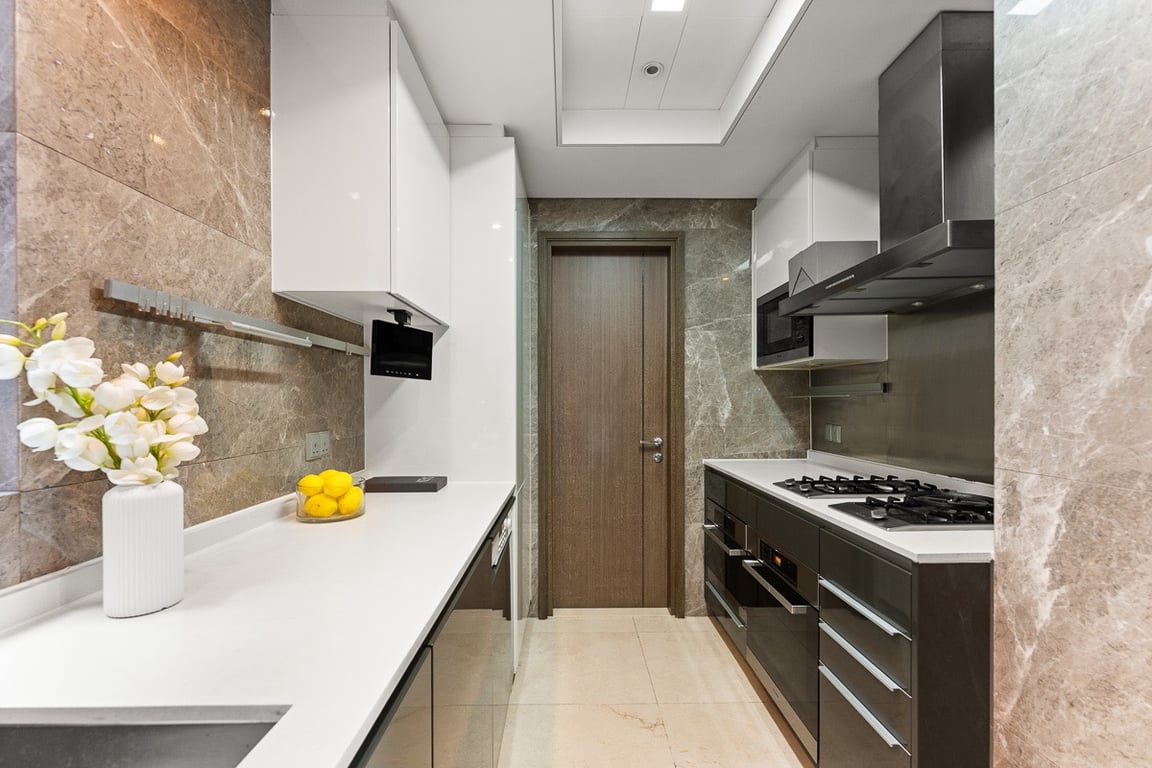 https://img.propertyraptor.com/cdn-cgi/imagedelivery/KD5bF_AFL0JDTbKLWF7z9g/ap8/ap8_001/hornet/prp/img/515bd5b86e53103c8dcdcb6e8221e319-wtm.jpg/public