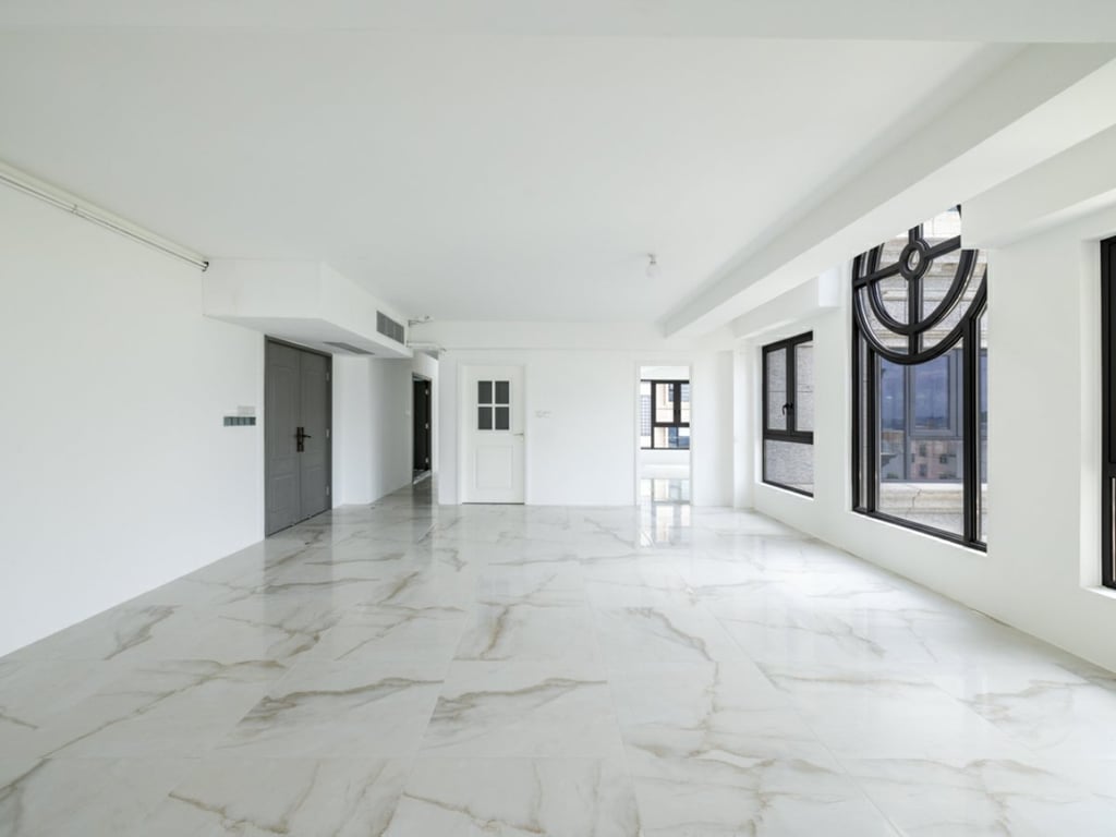 https://img.propertyraptor.com/cdn-cgi/imagedelivery/KD5bF_AFL0JDTbKLWF7z9g/ap8/ap8_001/hornet/prp/img/5164a6f182665226872ab0d3b0730f01.jpg/public