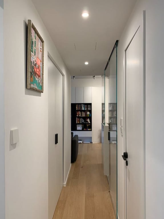 https://img.propertyraptor.com/cdn-cgi/imagedelivery/KD5bF_AFL0JDTbKLWF7z9g/ap8/ap8_001/hornet/prp/img/51be6951bbc12d36168e835c9273d18d-wtm.jpg/public