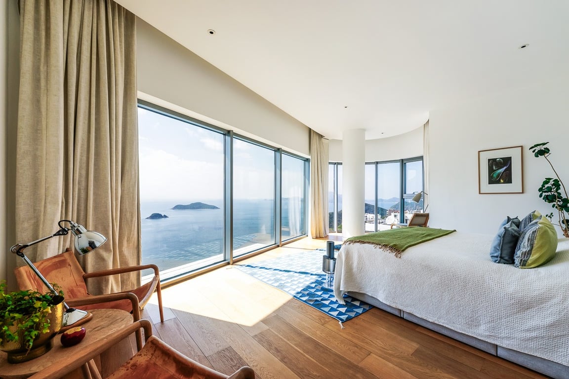 https://img.propertyraptor.com/cdn-cgi/imagedelivery/KD5bF_AFL0JDTbKLWF7z9g/ap8/ap8_001/hornet/prp/img/51c2b8028c0904ec160ba4b632d06f80-wtm.jpg/public