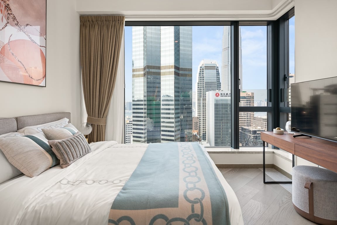 https://img.propertyraptor.com/cdn-cgi/imagedelivery/KD5bF_AFL0JDTbKLWF7z9g/ap8/ap8_001/hornet/prp/img/51e3350444d3feae4225aab332407e08-wtm.jpg/public