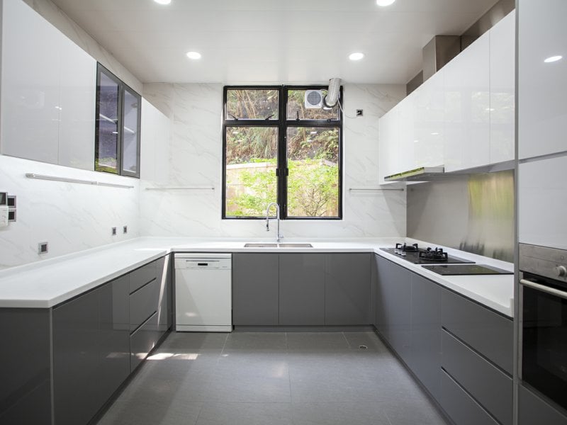 https://img.propertyraptor.com/cdn-cgi/imagedelivery/KD5bF_AFL0JDTbKLWF7z9g/ap8/ap8_001/hornet/prp/img/51e8fcdf1ecc537ce8bda69f62f00927.jpg/public