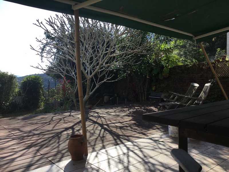 https://img.propertyraptor.com/cdn-cgi/imagedelivery/KD5bF_AFL0JDTbKLWF7z9g/ap8/ap8_001/hornet/prp/img/52165cbf96c6436f8c62bb0904249789.jpg/public