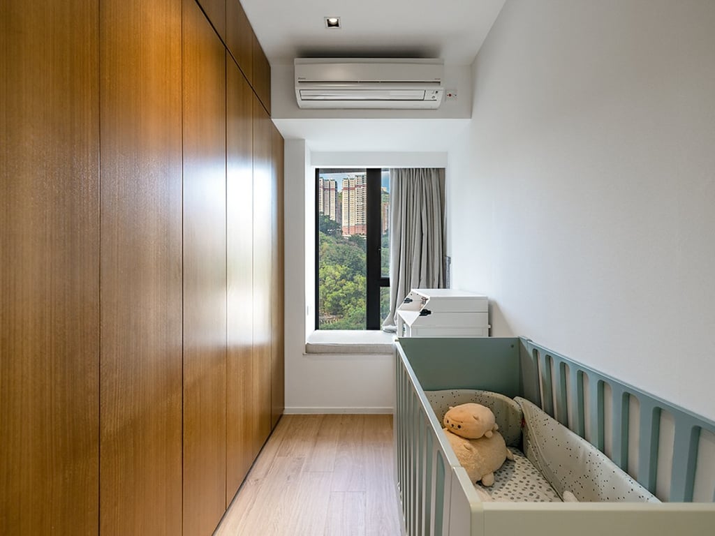 https://img.propertyraptor.com/cdn-cgi/imagedelivery/KD5bF_AFL0JDTbKLWF7z9g/ap8/ap8_001/hornet/prp/img/528e934fc7f739f0ef17b24f0fbb5ab6.jpg/public