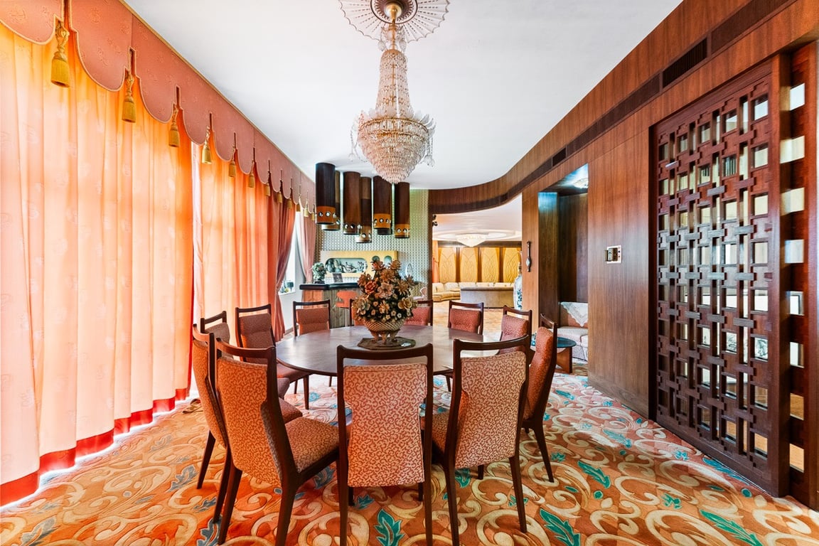 https://img.propertyraptor.com/cdn-cgi/imagedelivery/KD5bF_AFL0JDTbKLWF7z9g/ap8/ap8_001/hornet/prp/img/52b71c6979d7331bcff425af756aa0ef-wtm.jpg/public