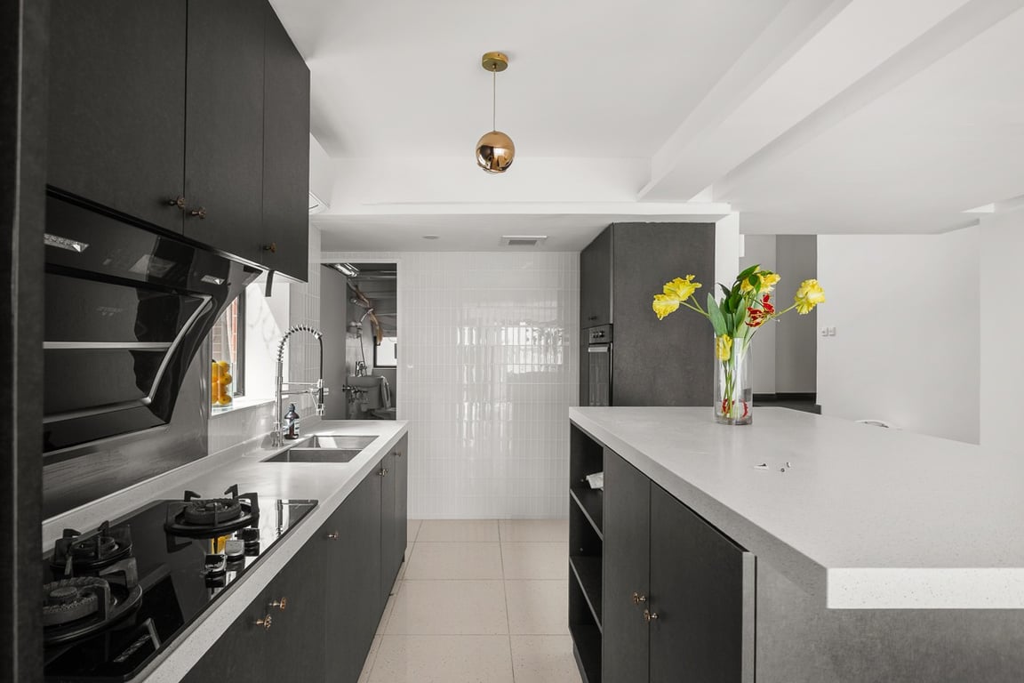 https://img.propertyraptor.com/cdn-cgi/imagedelivery/KD5bF_AFL0JDTbKLWF7z9g/ap8/ap8_001/hornet/prp/img/52b95e74187bb0aea4e09b00bed1ab77-wtm.jpg/public
