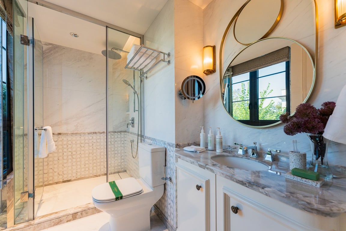 https://img.propertyraptor.com/cdn-cgi/imagedelivery/KD5bF_AFL0JDTbKLWF7z9g/ap8/ap8_001/hornet/prp/img/52bbebf3c0ebba27cf02e3b3db14d5e3-wtm.jpg/public