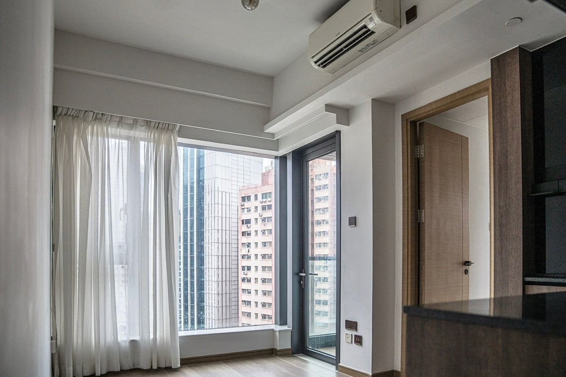 https://img.propertyraptor.com/cdn-cgi/imagedelivery/KD5bF_AFL0JDTbKLWF7z9g/ap8/ap8_001/hornet/prp/img/543a02fd6fcc80d3d1a35dedd13a45b4-wtm.jpg/public