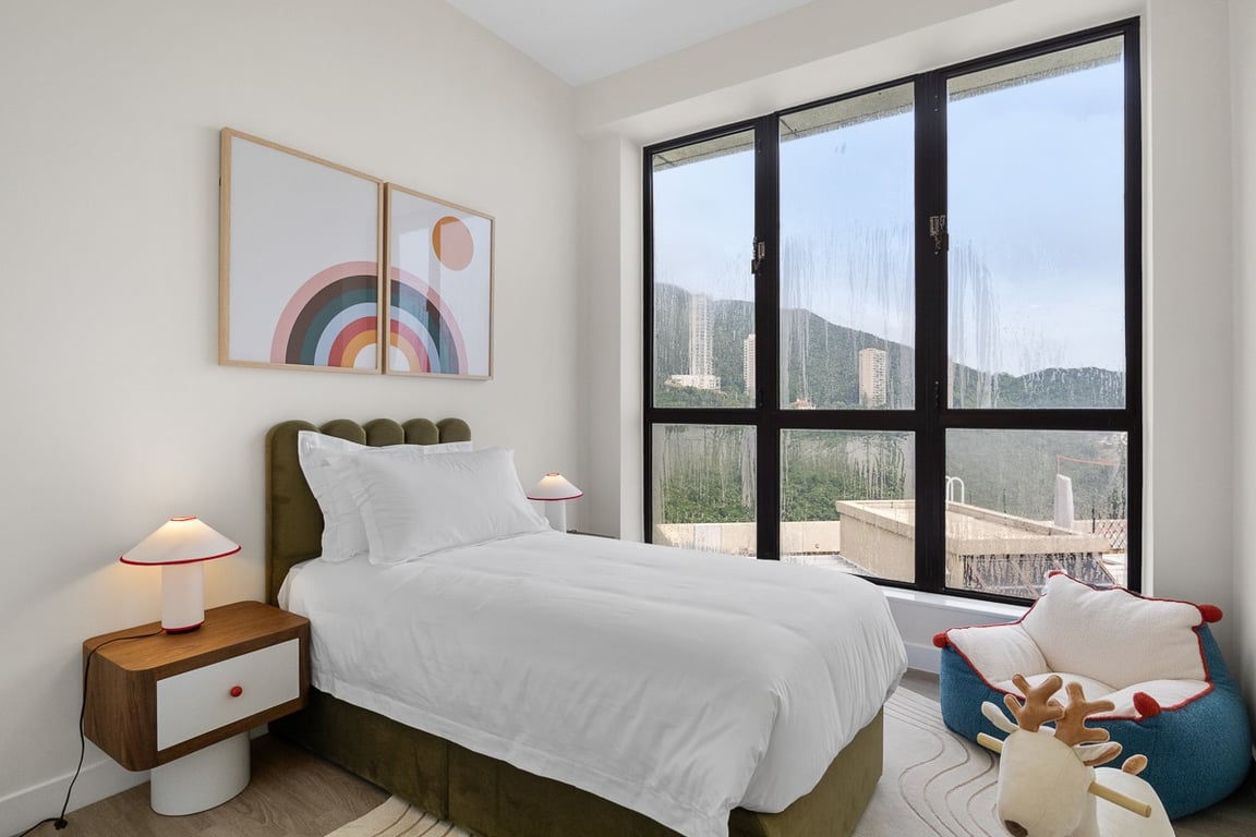 https://img.propertyraptor.com/cdn-cgi/imagedelivery/KD5bF_AFL0JDTbKLWF7z9g/ap8/ap8_001/hornet/prp/img/5520bd357688f0556226364e481f8ff7-wtm.jpg/public