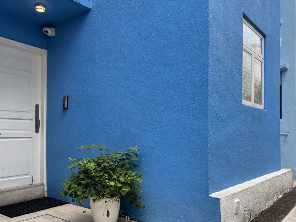https://img.propertyraptor.com/cdn-cgi/imagedelivery/KD5bF_AFL0JDTbKLWF7z9g/ap8/ap8_001/hornet/prp/img/55aad2f484c0f8d31d124ade6bb796ca.jpg/public