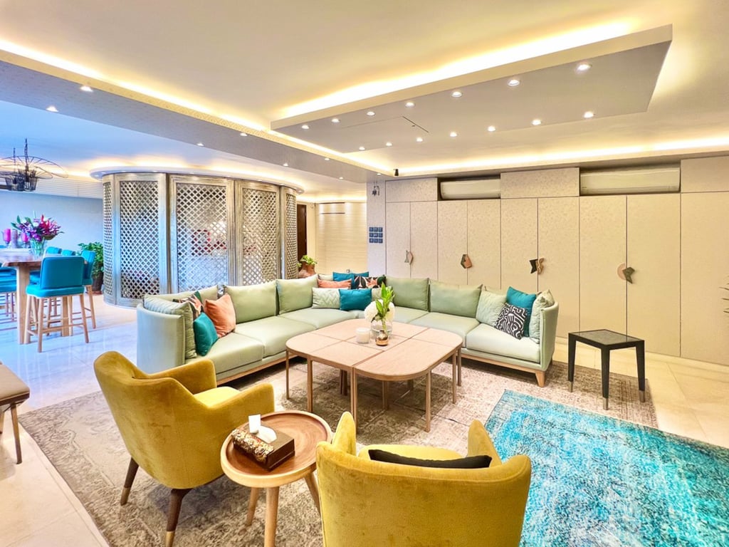 https://img.propertyraptor.com/cdn-cgi/imagedelivery/KD5bF_AFL0JDTbKLWF7z9g/ap8/ap8_001/hornet/prp/img/55b2036a8cf5a987bbea6dae60442df4.jpg/public