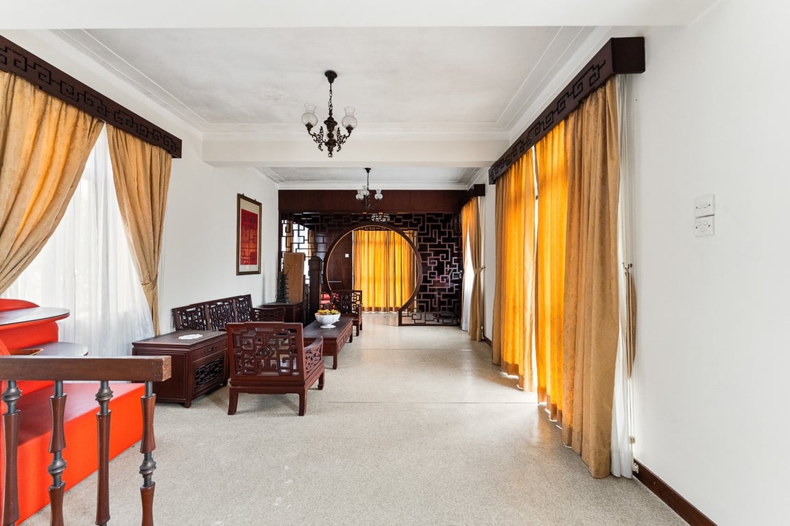 https://img.propertyraptor.com/cdn-cgi/imagedelivery/KD5bF_AFL0JDTbKLWF7z9g/ap8/ap8_001/hornet/prp/img/55b65680e650643f65a43939b83fb282-wtm.jpg/public