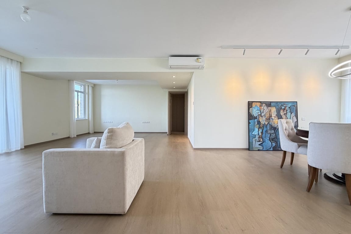 https://img.propertyraptor.com/cdn-cgi/imagedelivery/KD5bF_AFL0JDTbKLWF7z9g/ap8/ap8_001/hornet/prp/img/5602ac3922e6e44e506b7265ddbc9639-wtm.jpg/public