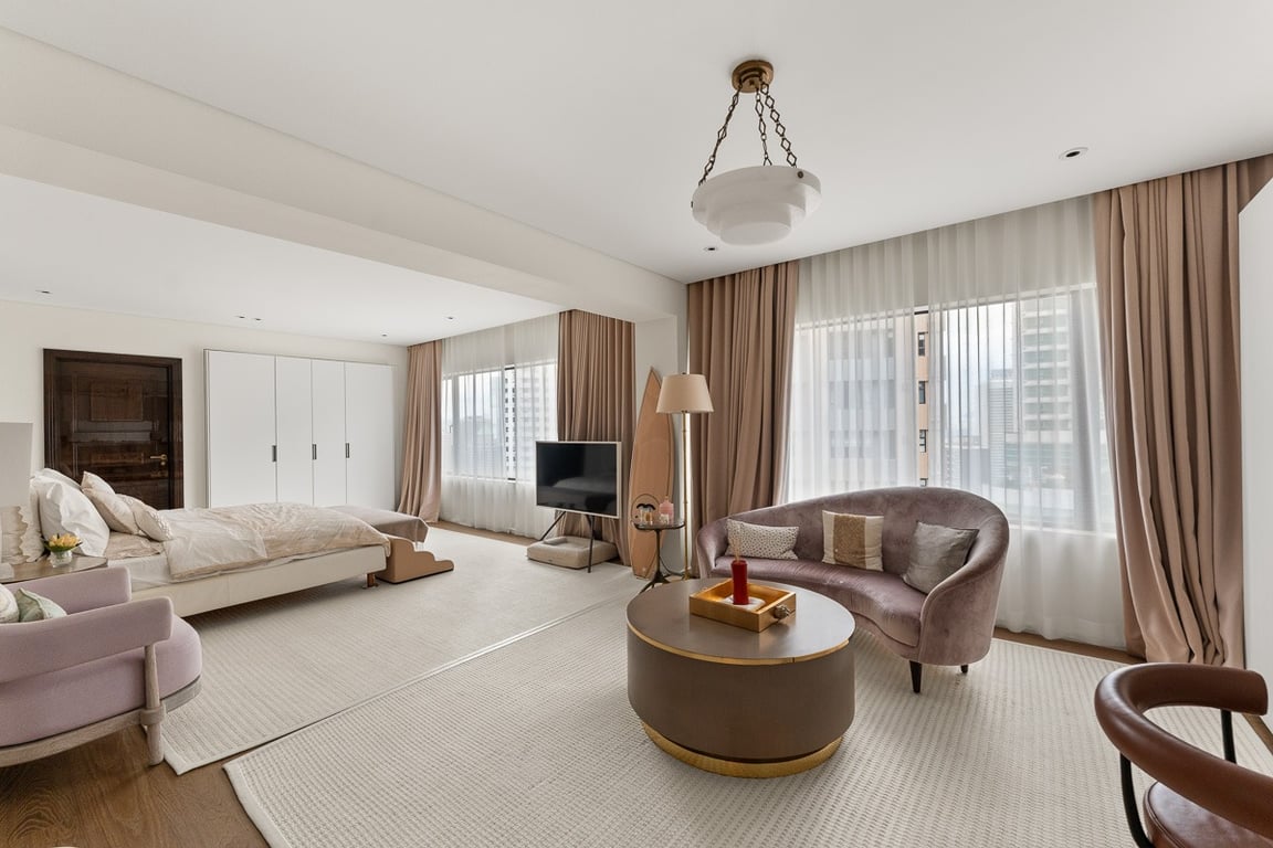 https://img.propertyraptor.com/cdn-cgi/imagedelivery/KD5bF_AFL0JDTbKLWF7z9g/ap8/ap8_001/hornet/prp/img/563607c13e2e9cd2f0d17cd1f7e616ba-wtm.jpg/public