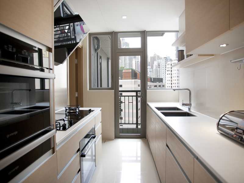 https://img.propertyraptor.com/cdn-cgi/imagedelivery/KD5bF_AFL0JDTbKLWF7z9g/ap8/ap8_001/hornet/prp/img/56a337e1c147836589e0ce2e57088622.jpg/public