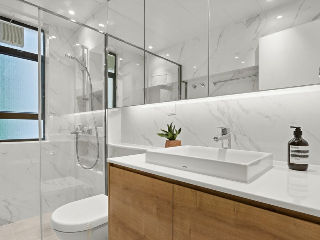 https://img.propertyraptor.com/cdn-cgi/imagedelivery/KD5bF_AFL0JDTbKLWF7z9g/ap8/ap8_001/hornet/prp/img/571640bf42e00335edf9286e46a3371e-wtm.jpg/public