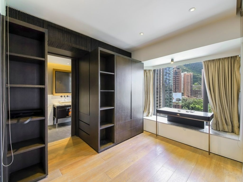https://img.propertyraptor.com/cdn-cgi/imagedelivery/KD5bF_AFL0JDTbKLWF7z9g/ap8/ap8_001/hornet/prp/img/571fd688ff4196190fb72cd95816e0f8-wtm.jpg/public