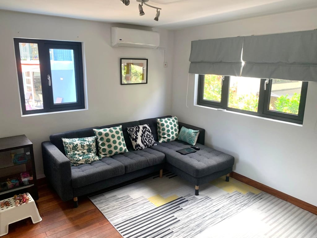 https://img.propertyraptor.com/cdn-cgi/imagedelivery/KD5bF_AFL0JDTbKLWF7z9g/ap8/ap8_001/hornet/prp/img/575c138abac03bf6bdbdb1d08a2b9609-wtm.jpg/public